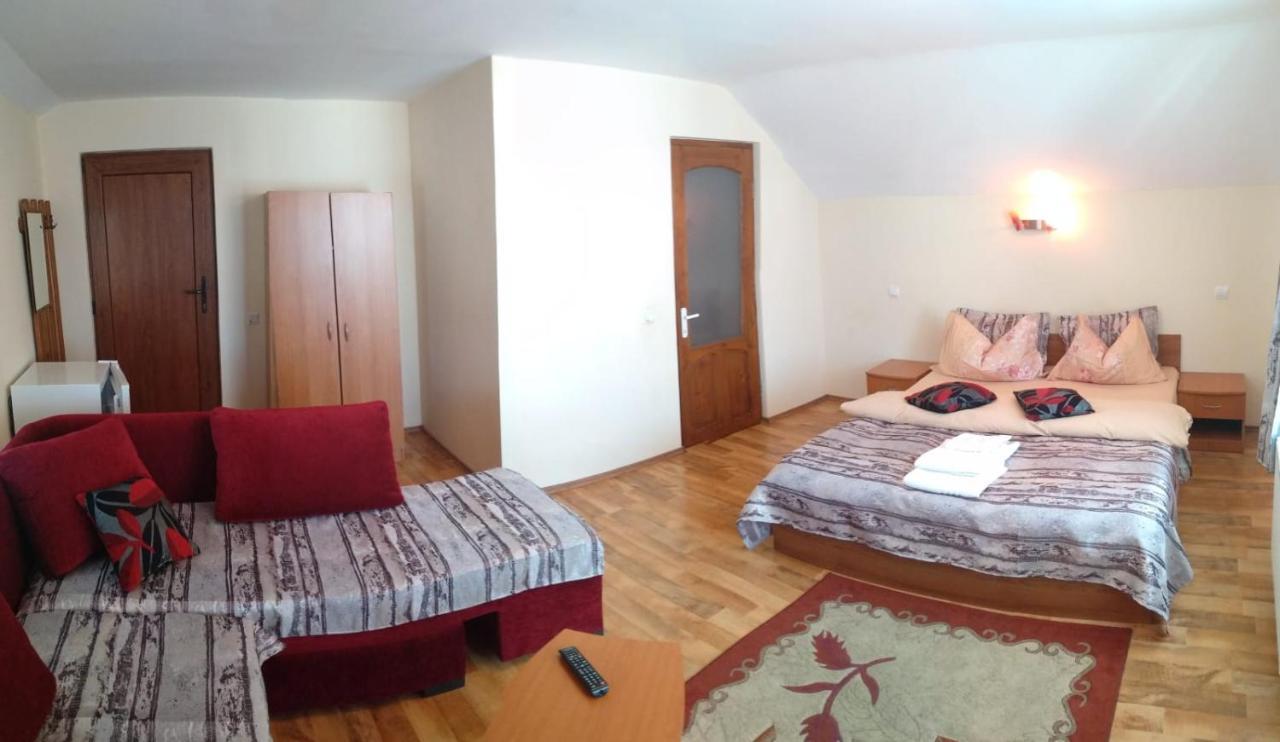 Casa Terzea 호텔 Rîşnov 외부 사진